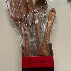 Wooden Spoon Set for Cooking, Nonstick & Eco-Friendly Utensils -With Hooks / NEW